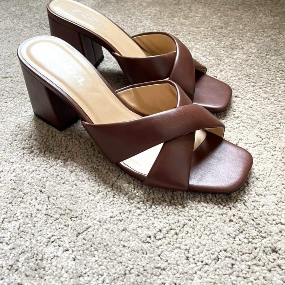 Brown Wedges